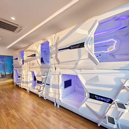 Ancyra Capsule Hotel - Backpackers Paradise & Rooftop Bar Da Nang Eksteriør bilde